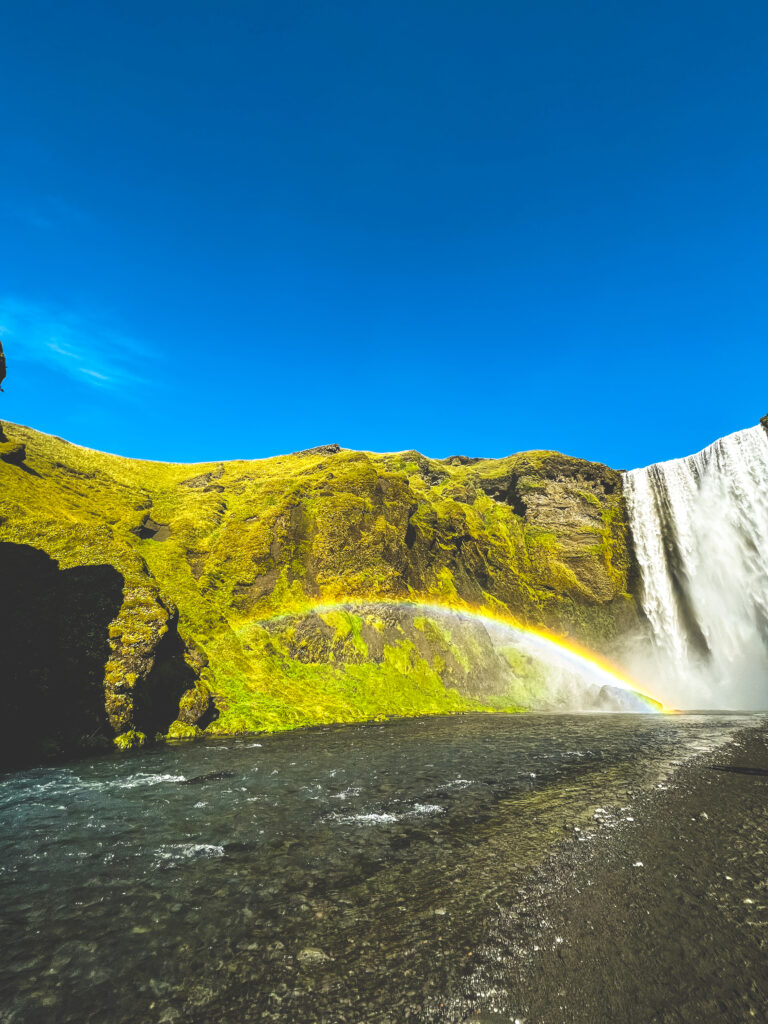 Cascada de Skogafoss en islandia