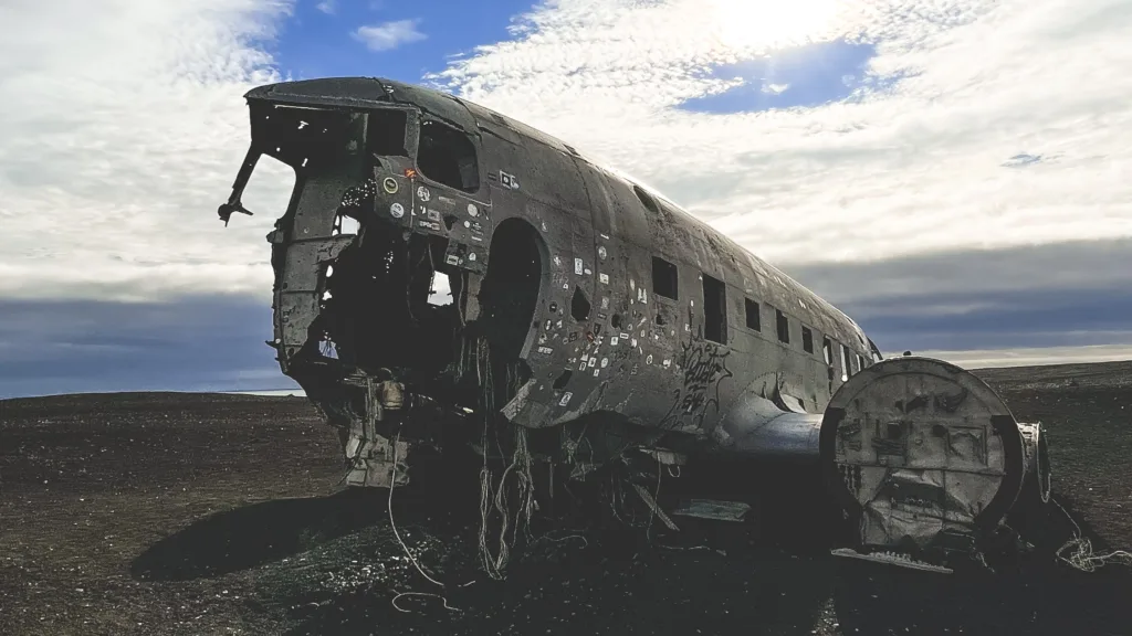 Explorando el misterioso avión abandonado DC-3