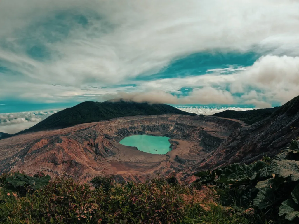 Volcán Poás lugares imprescindibles costa rica